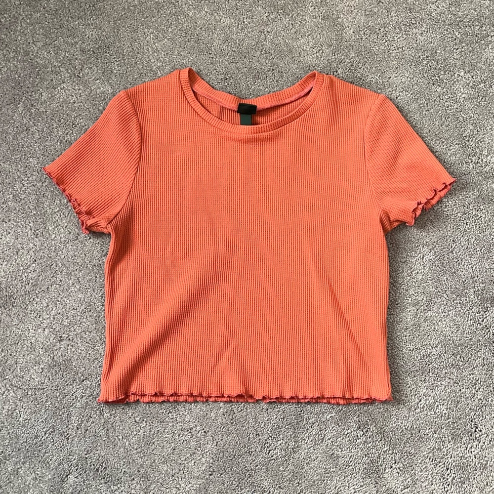 Rust Crop top with lettuce hem